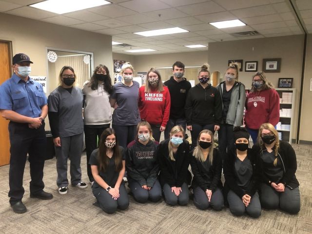 Health Careers students at the Sapulpa campus had a fun guest speaker today. Tanner Gregory is an EMT and firefighter with the Tulsa Fire Department.
#centraltechedu #centraltechHC #tulsafire