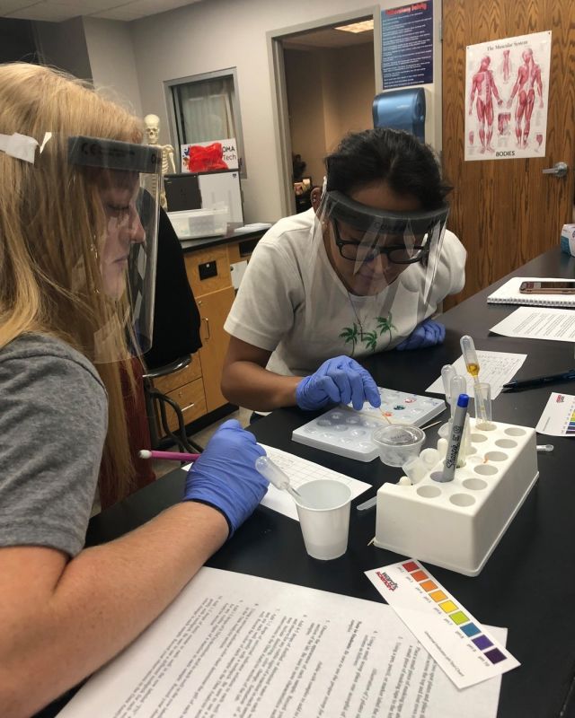 Biomedical Sciences is using toxicology techniques to determine what toxins the decedent may have ingested.
#centraltechedu #centraltechBioMed #pltw #scienceiscool #stemeducation