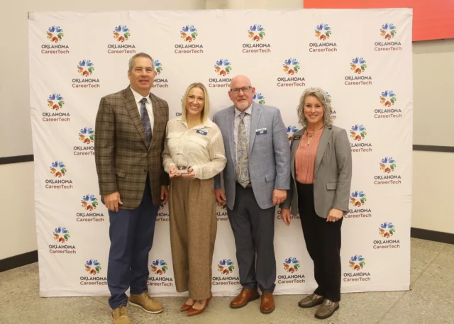 Congratulations Nikole Willing on your successful completion of the Oklahoma CareerTech Women in Leadership program!

This achievement reflects Nikole’s dedication to growth, leadership, and service. We’re proud to have leaders like her here at Central Tech.

@OklahomaCareerTech